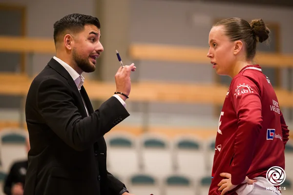 Bild 11 från SBL Dam Malbas Brahe 11 okt